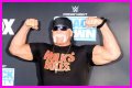 Bodybuilding Legend Lou Ferrigno’s Bicep Looks Like a Stick Next to Hulk Hogan’s
24-Inch Python in a Rare Photo